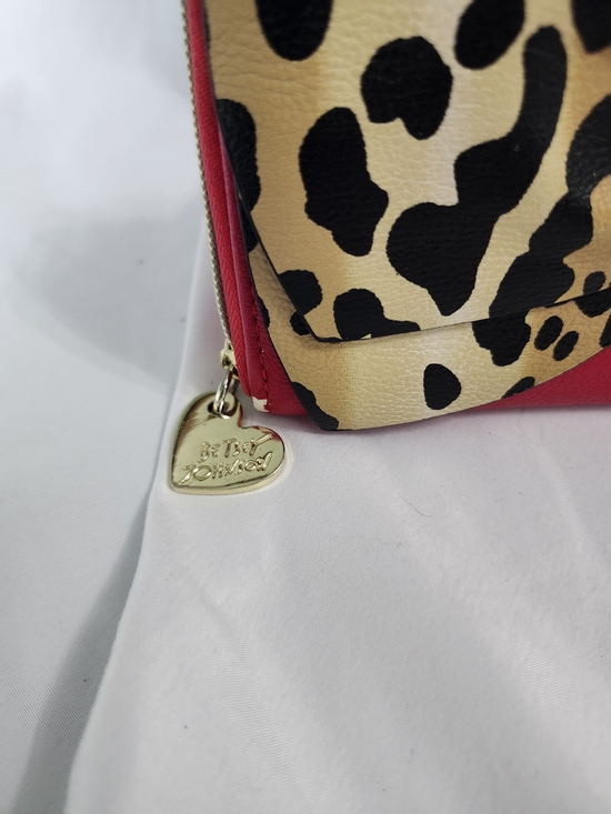 Betsey Johnson Red Zip Wallet with Leopard Bow Accent - Picture 3 of 12
